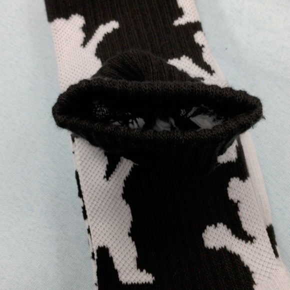 Grizzly Socks - Picture 2 of 2